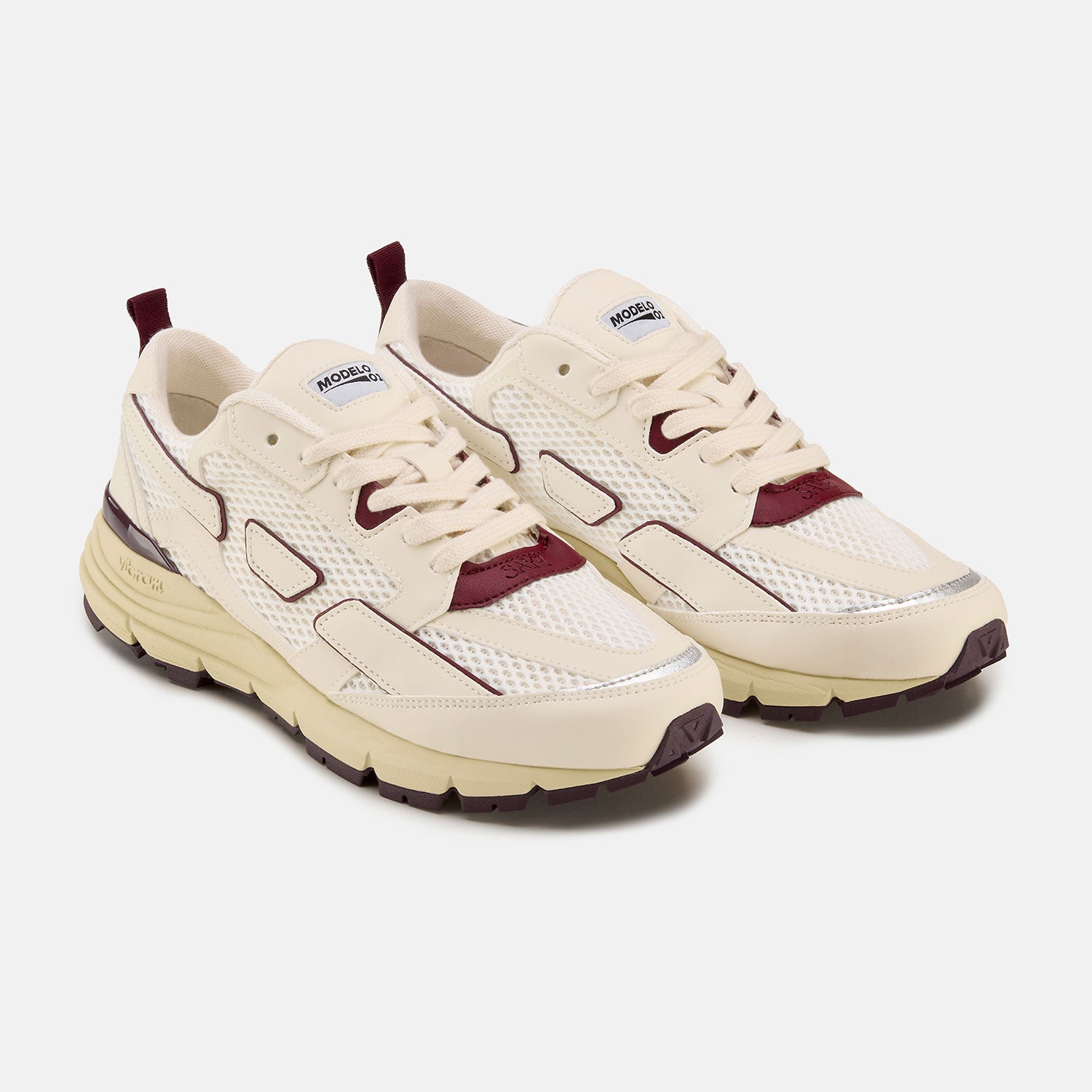 saye-m01-atlas-garnet-retro-running-sneaker-unisex image 3