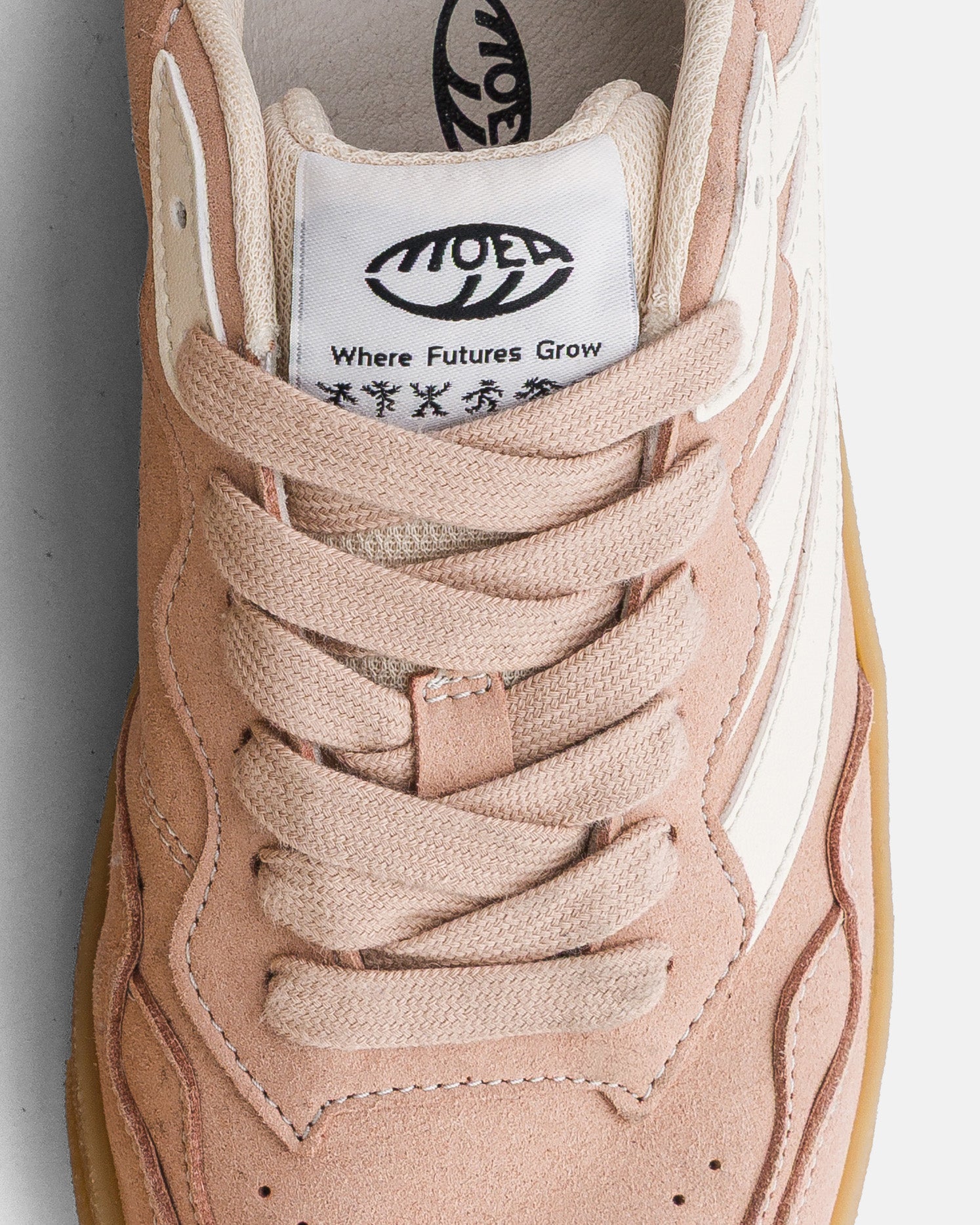 moea-veyron-low-vegane-sneaker-blush-suede-corn image 4