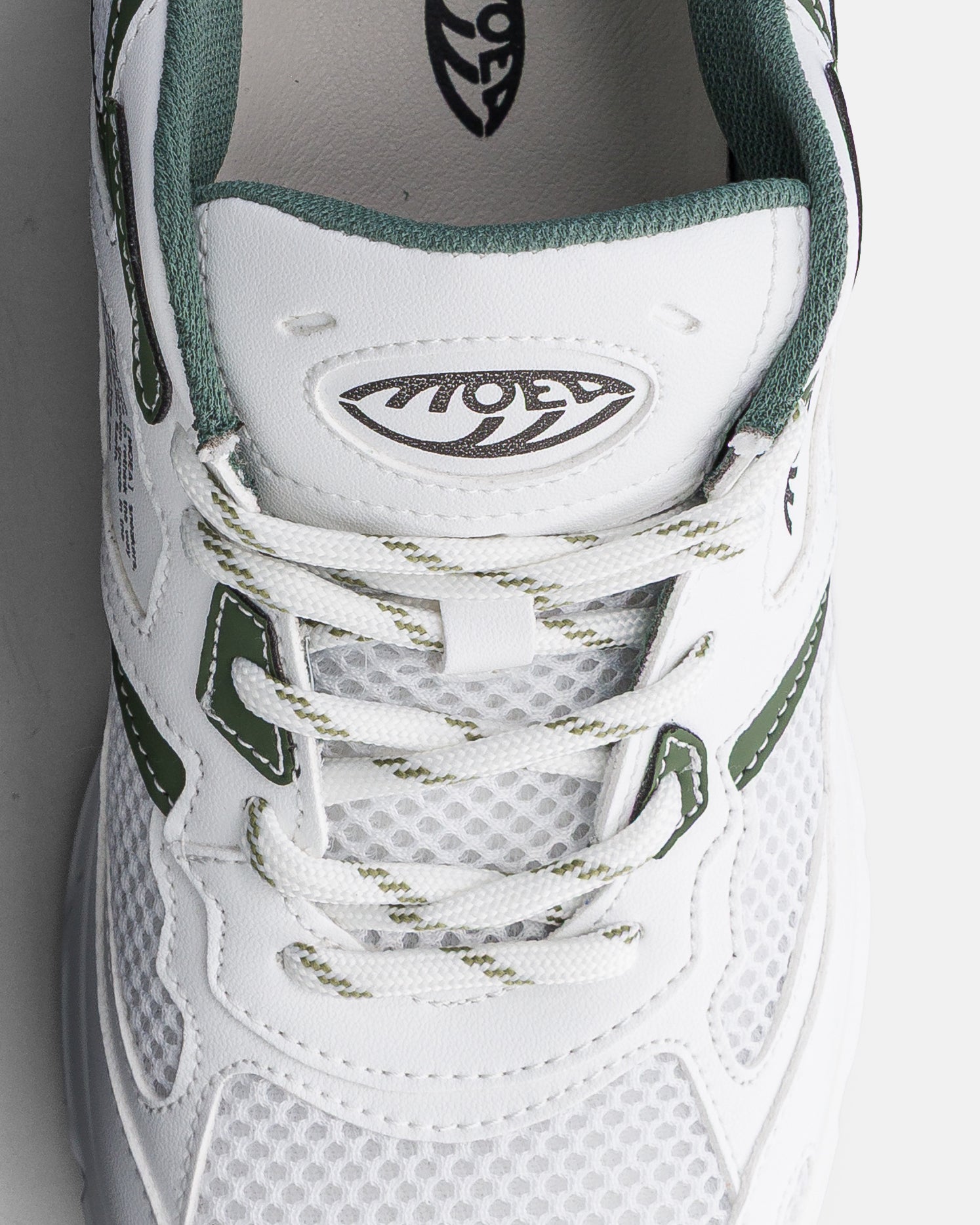 moea-rush-vegane-sneaker-white-green-apple image 4