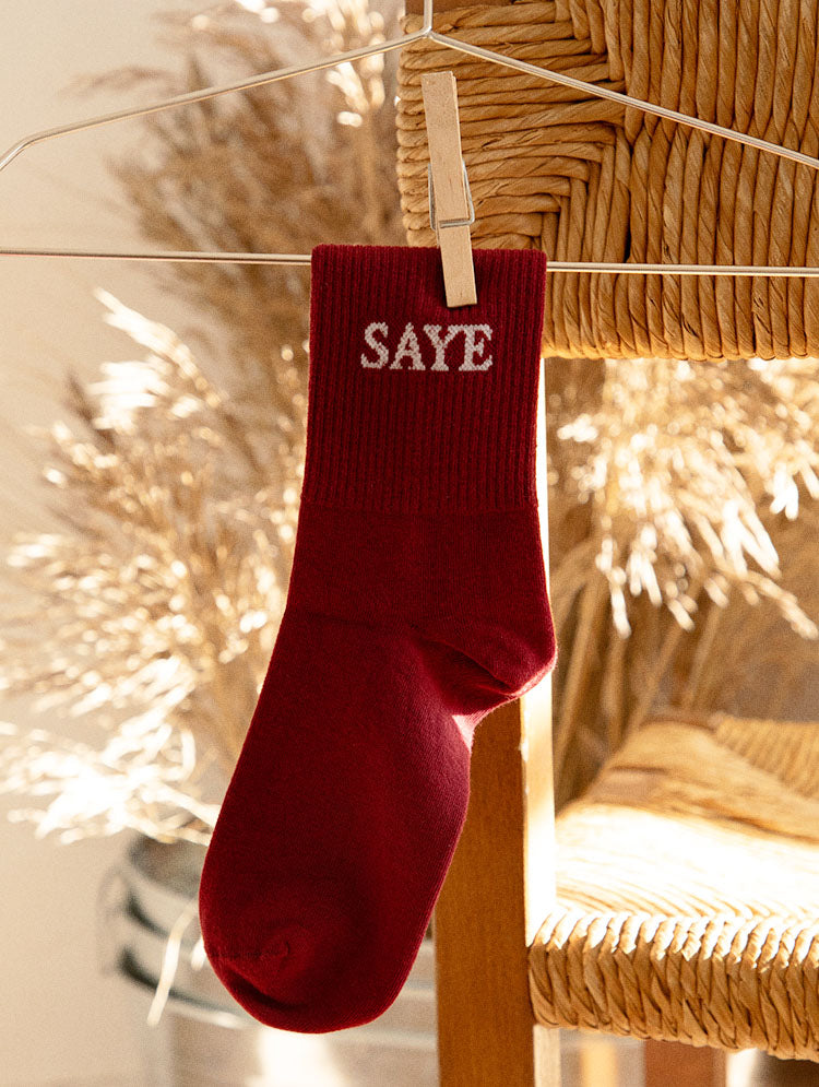 saye-mid-crew-everyday-socks-garnet image 6