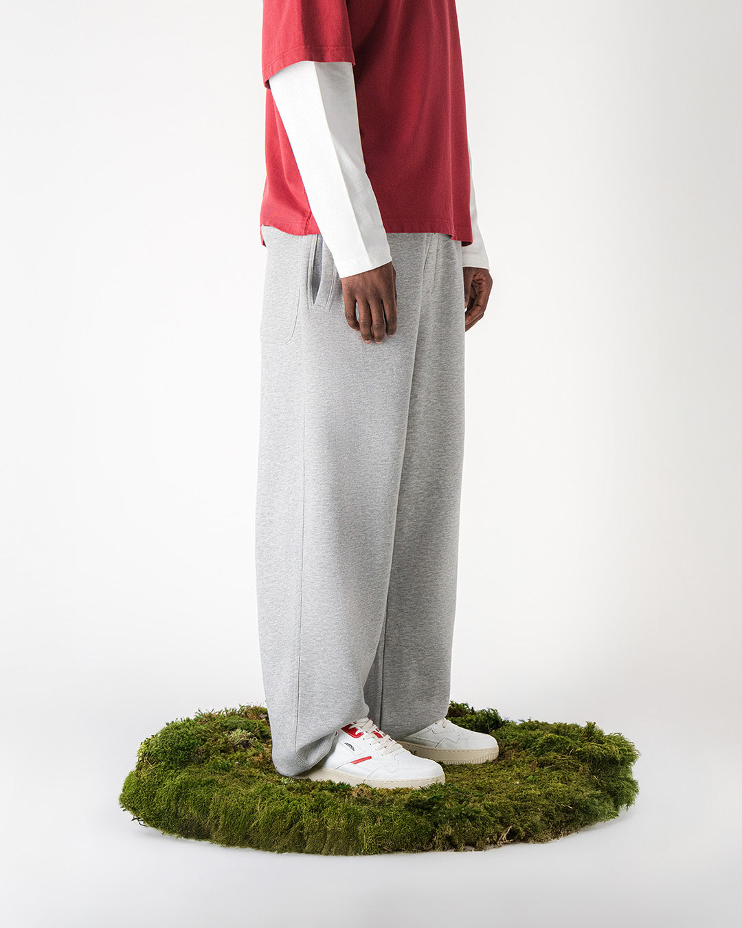 moea-origin-vegane-sneaker-white-red-apple image 3