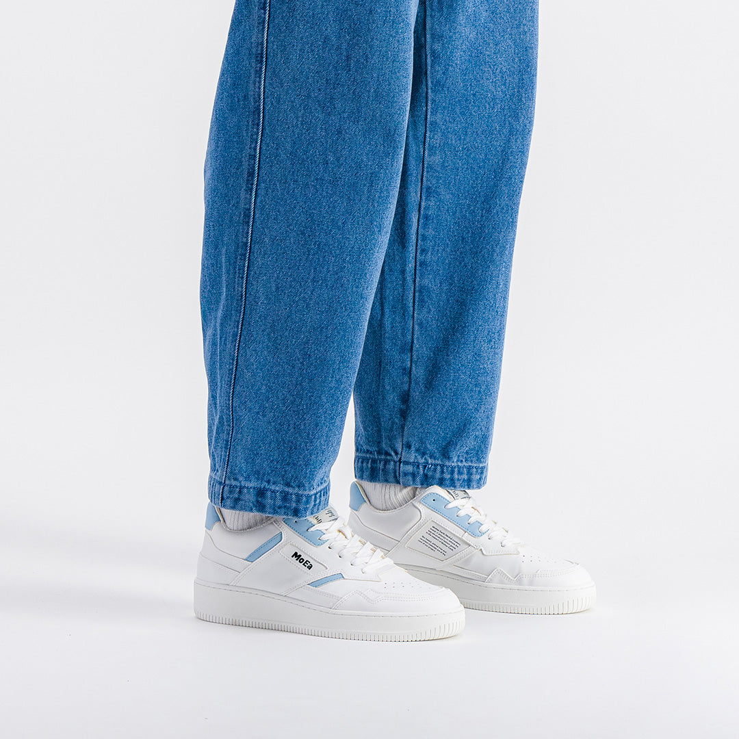 moea-gen1-pet-bottle-white-sky-blue-sneaker image 3