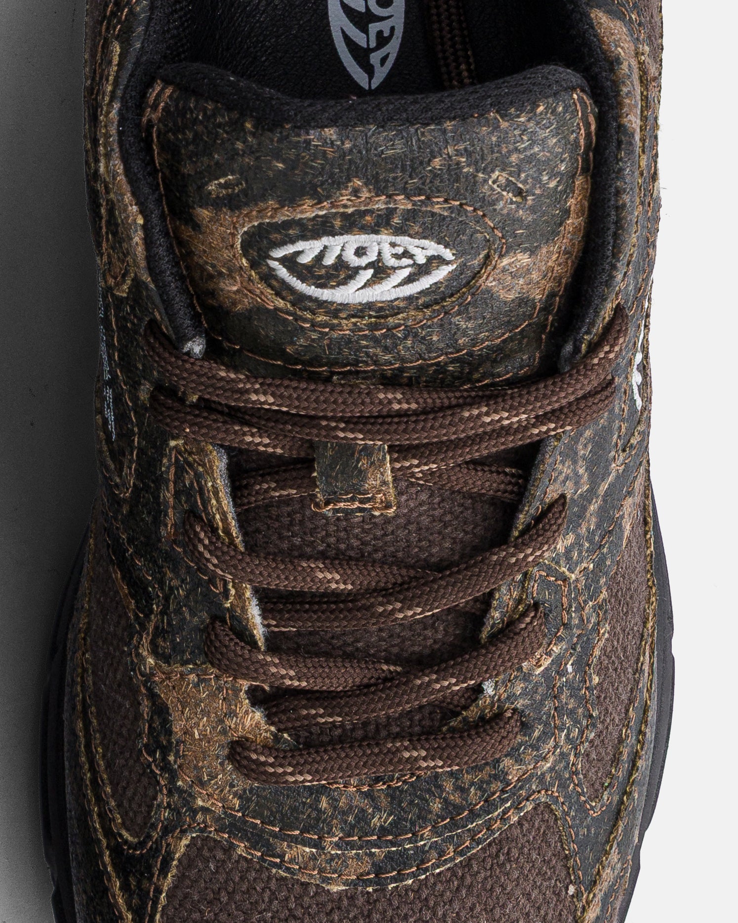 moea-rush-brown-snake-palm-vegane-sneaker image 3