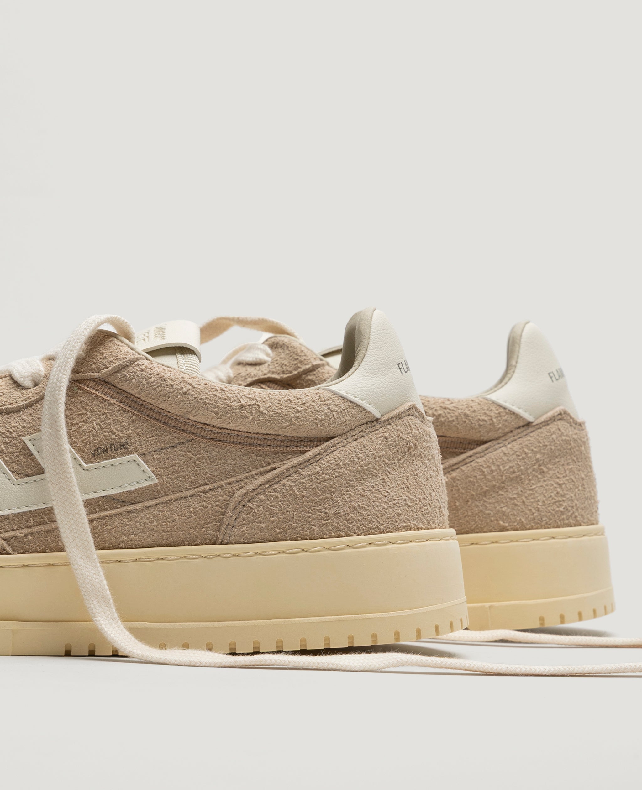 flamingos-life-ventura-hairy-suede-dune-vegane-sneaker image 4