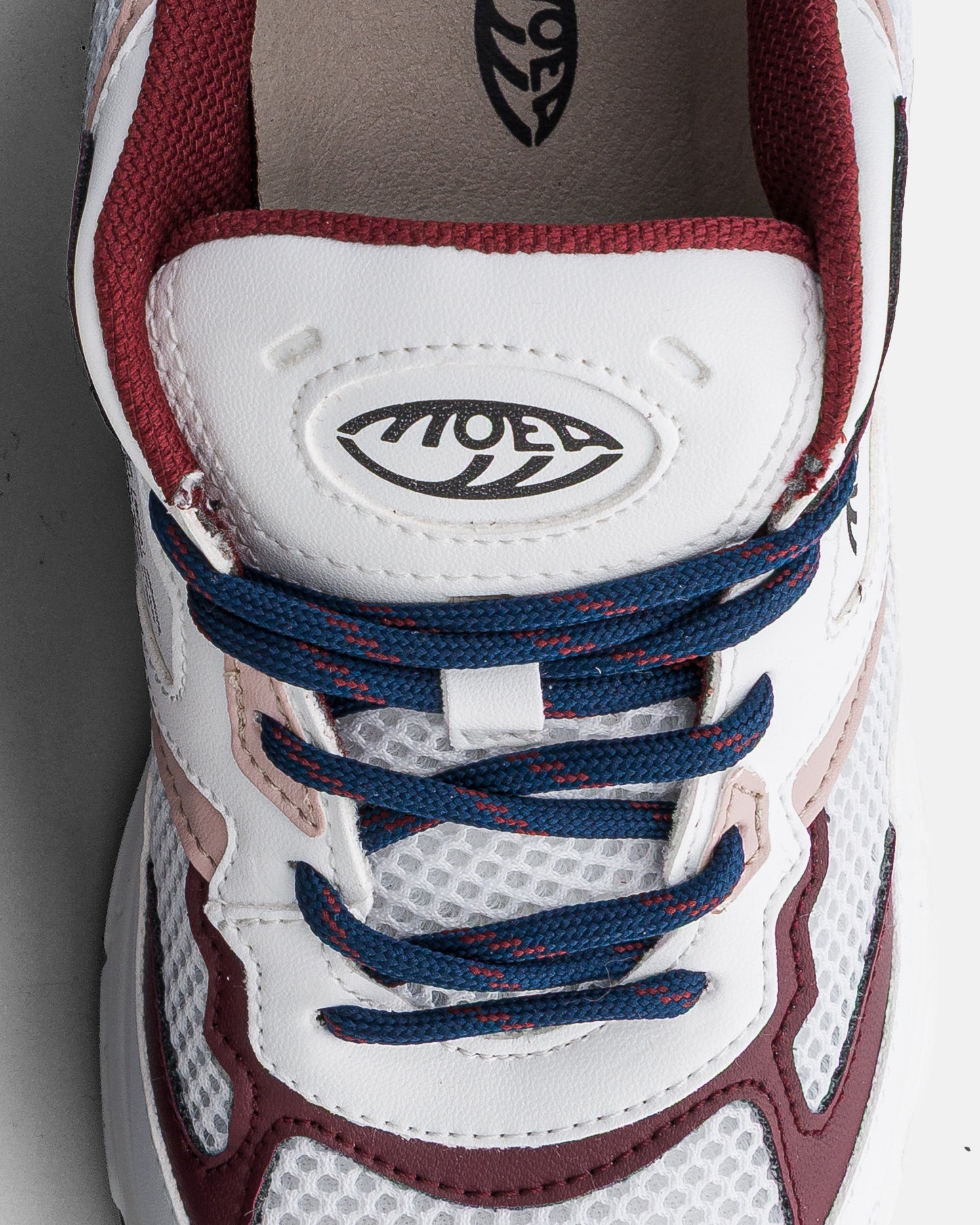 moea-rush-vegane-sneaker-white-pink-grapes image 3