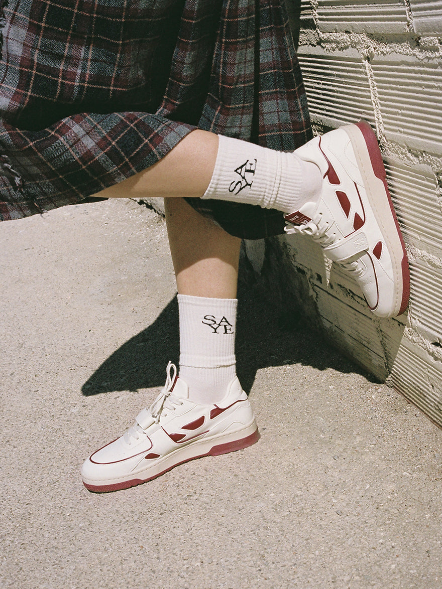 saye-m92-bold-garnet-vegane-chunky-retro-sneaker image 8