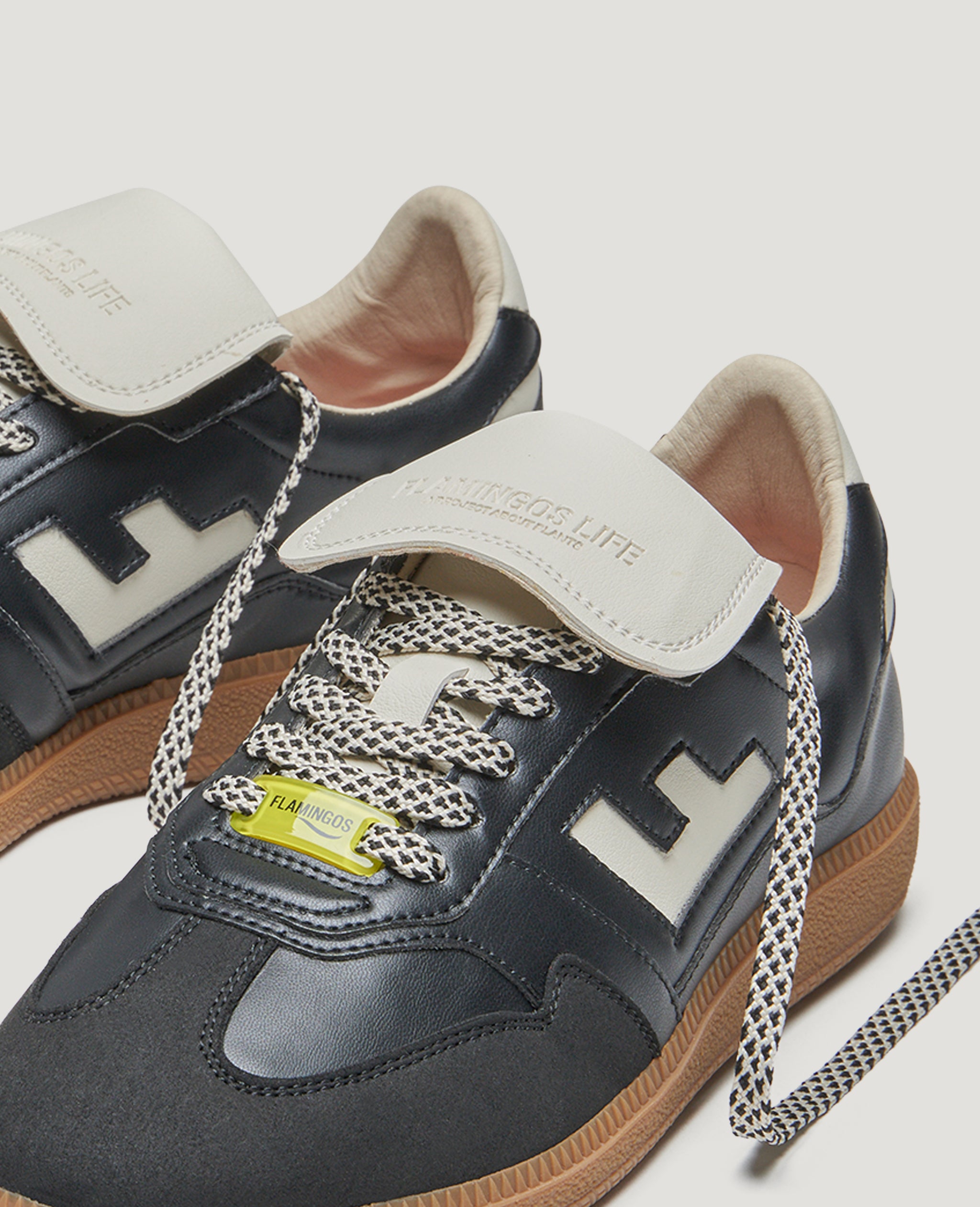 flamingos-life-burela-slim-player-black-vegane-sneaker image 3
