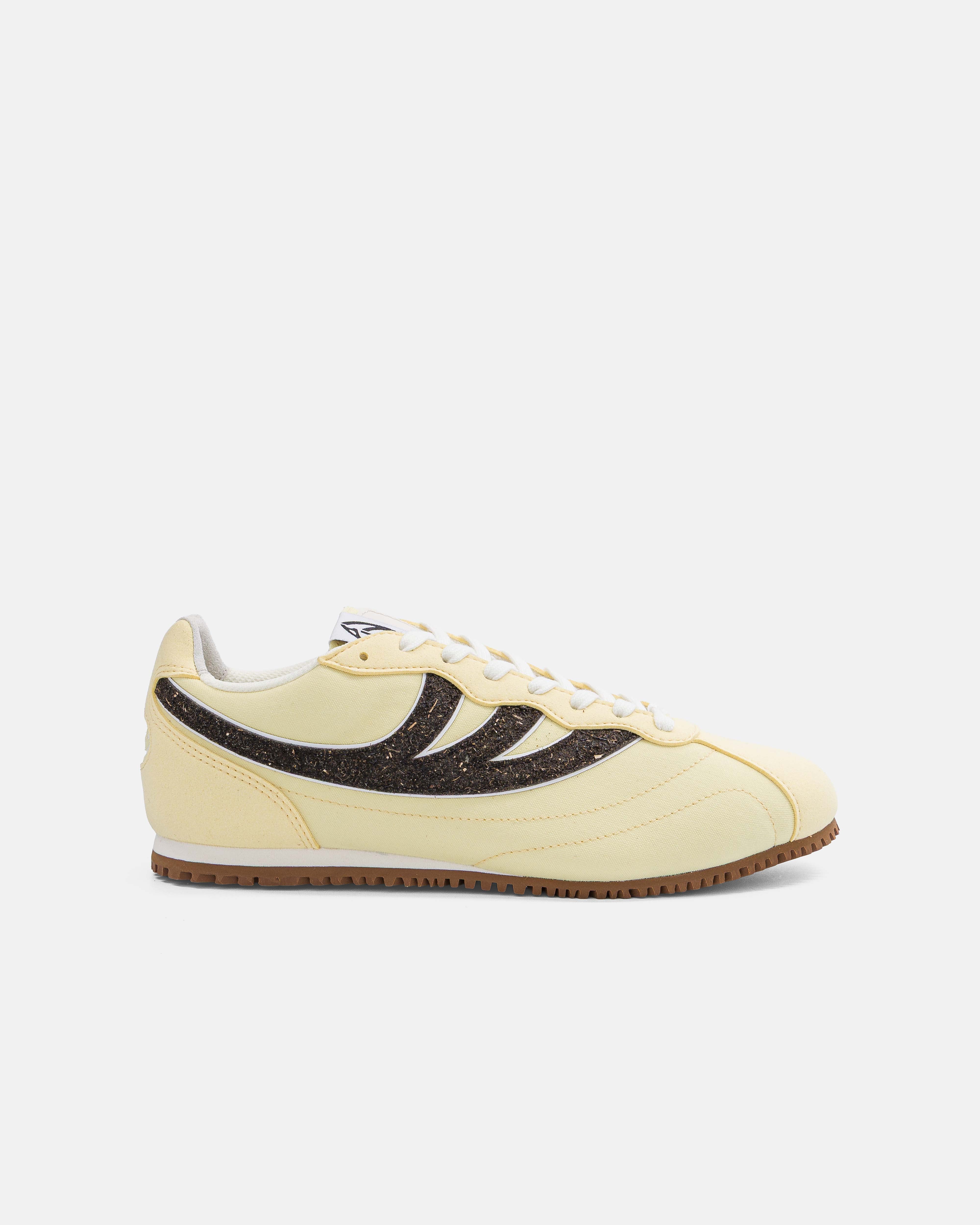 moea-rise-yellow-black-seaweed-vegane-sneaker image 1