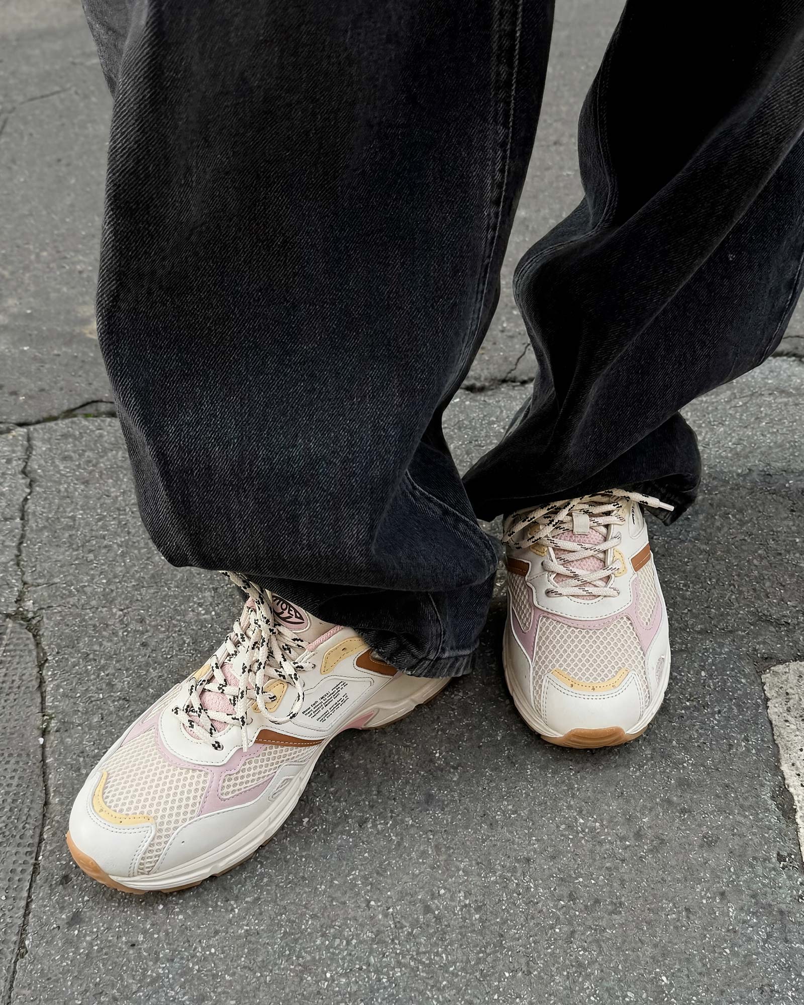 moea-rush-vegane-sneaker-pink-yellow-pineapple image 4
