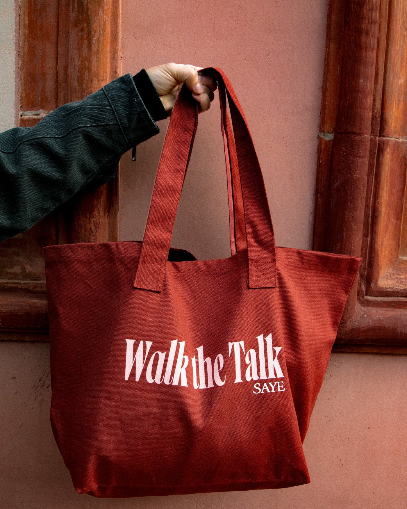 saye-walk-the-talk-totebag image 5