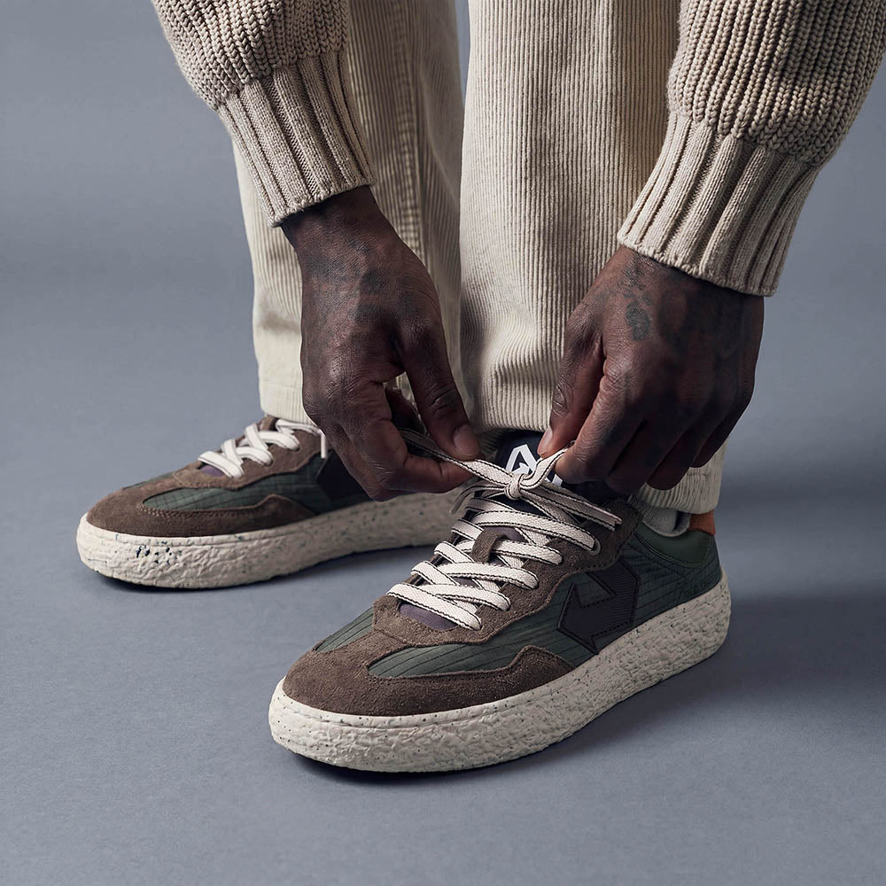 id-eight-uriduri-ink-green-nachhaltiger-veganer-sneaker image 2