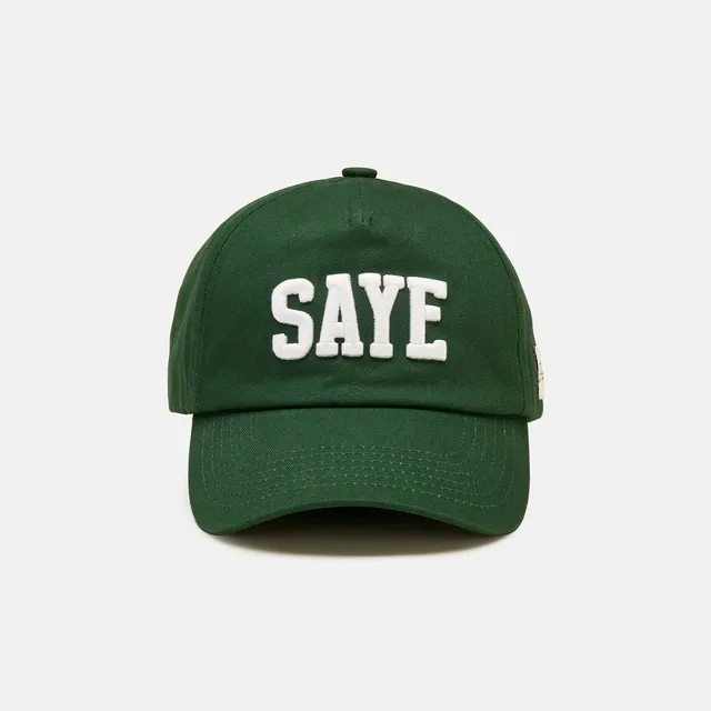 saye-born-in-poblenou-cap-pine image 1