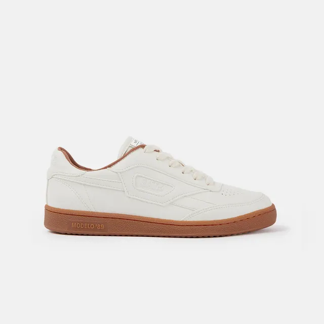saye-m89-icon-retro-sneaker-off-white-caramel image 1