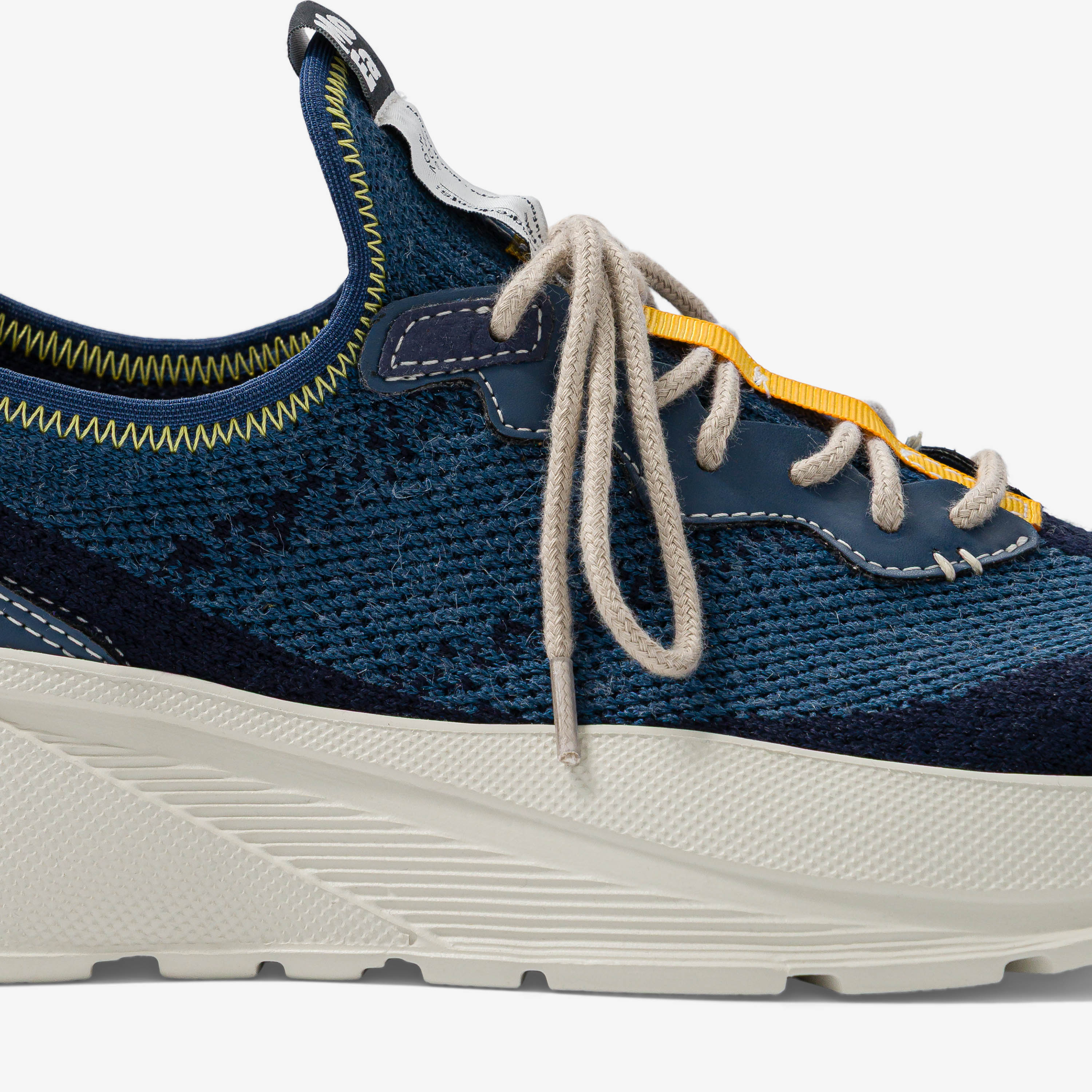 moea-gen6-sneaker-mushroom-blue-pineapple image 4