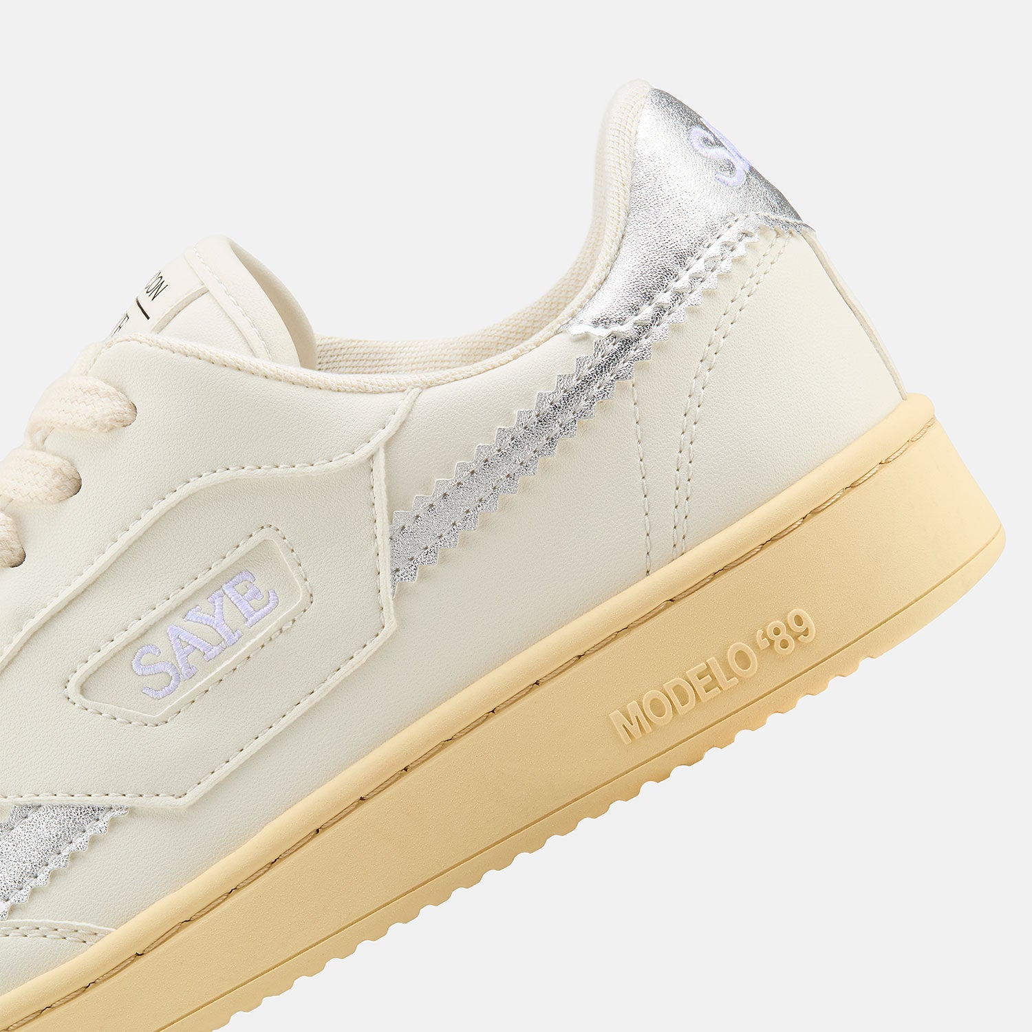 saye-m89-icon-retro-sneaker-metallic-gray image 6