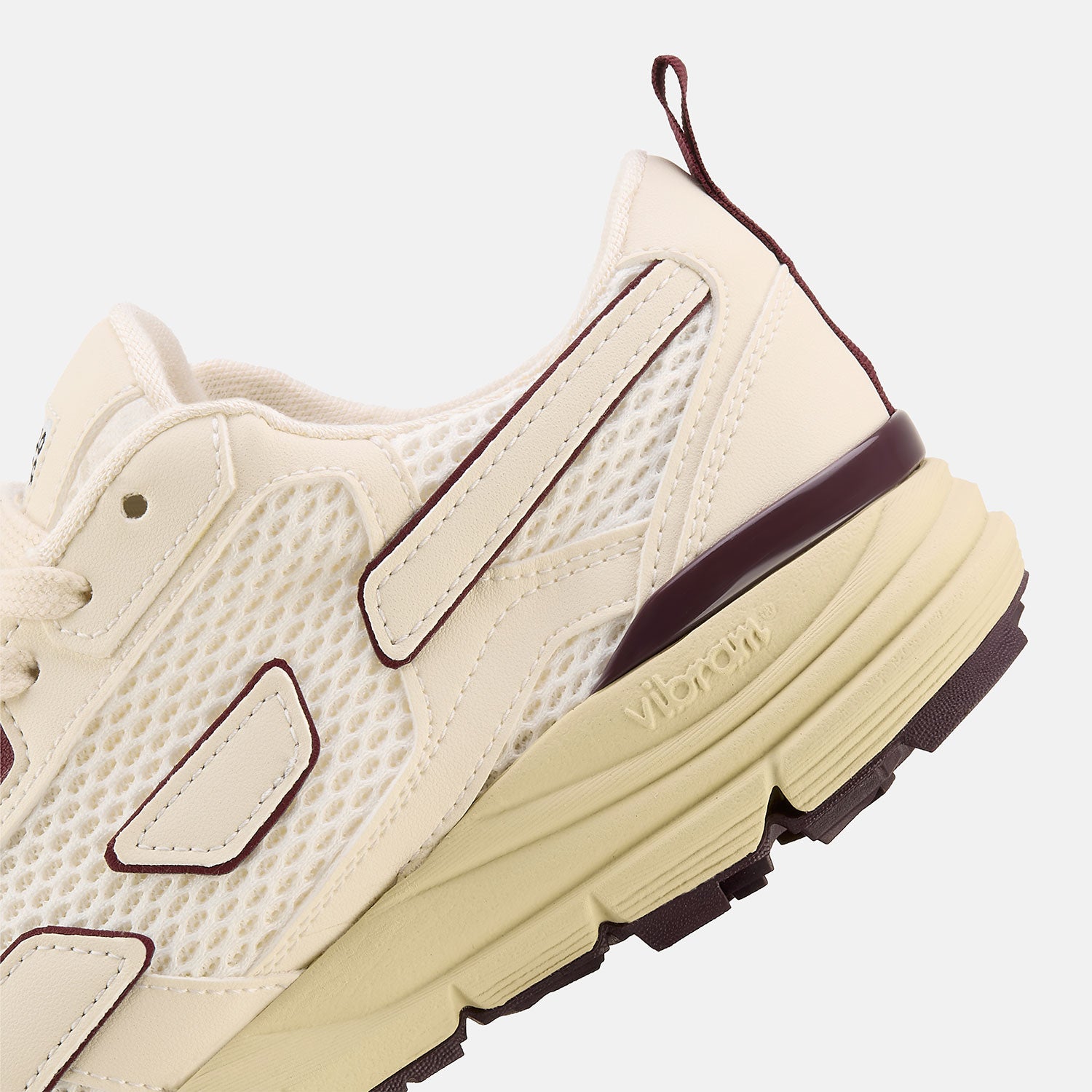 saye-m01-atlas-garnet-retro-running-sneaker-unisex image 6