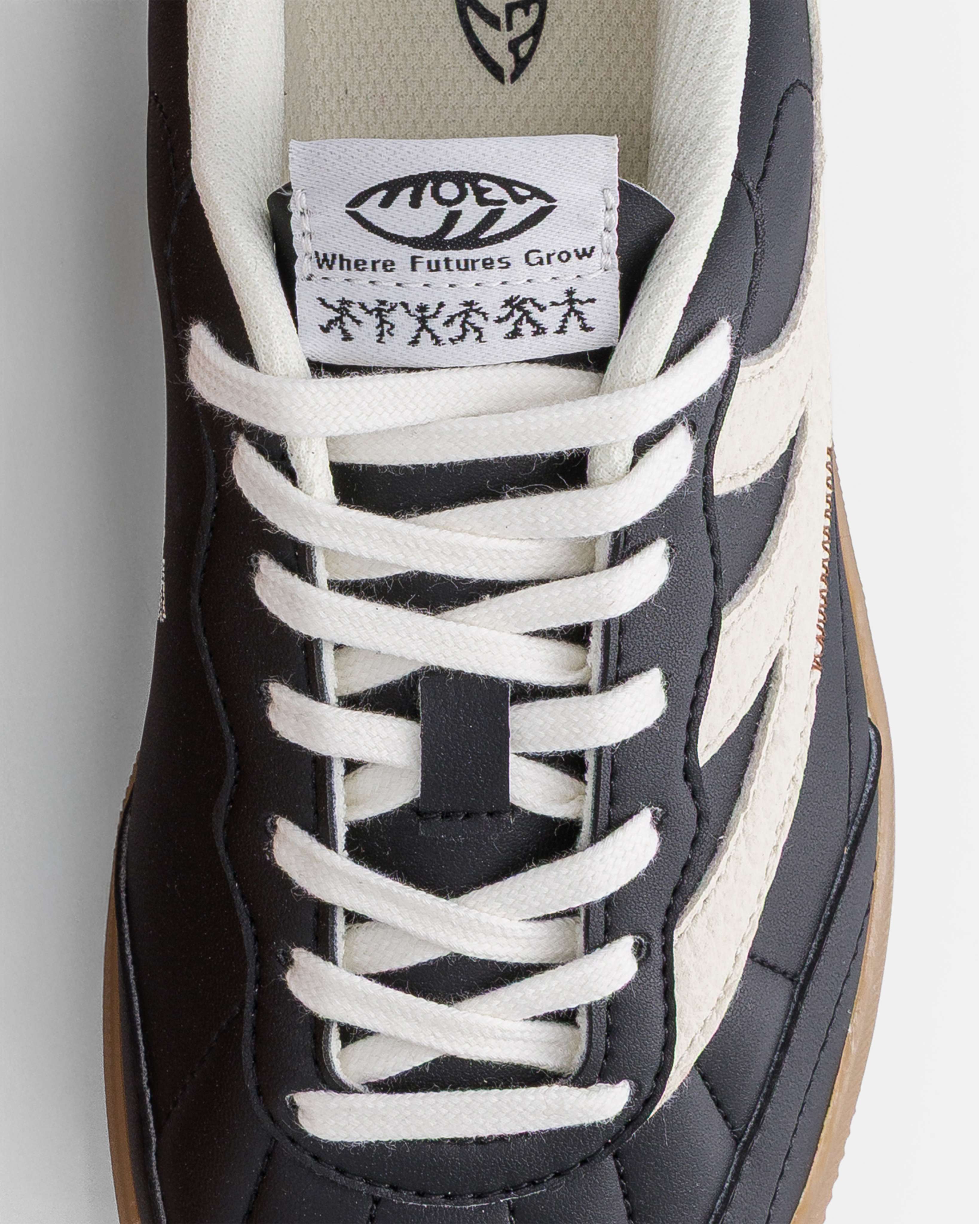 moea-flow-black-white-mushroom-veganer-sneaker image 8