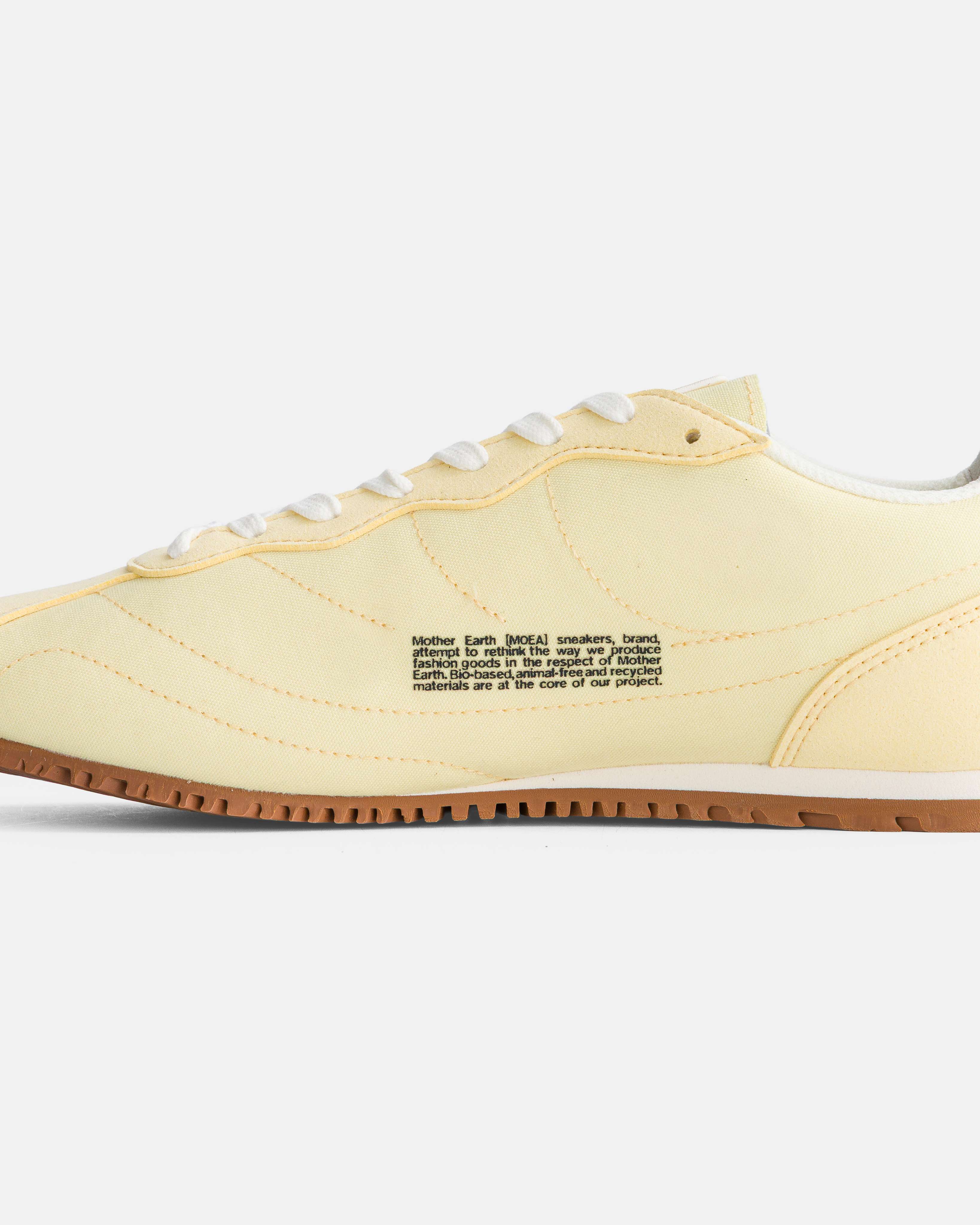 moea-rise-yellow-black-seaweed-vegane-sneaker image 6