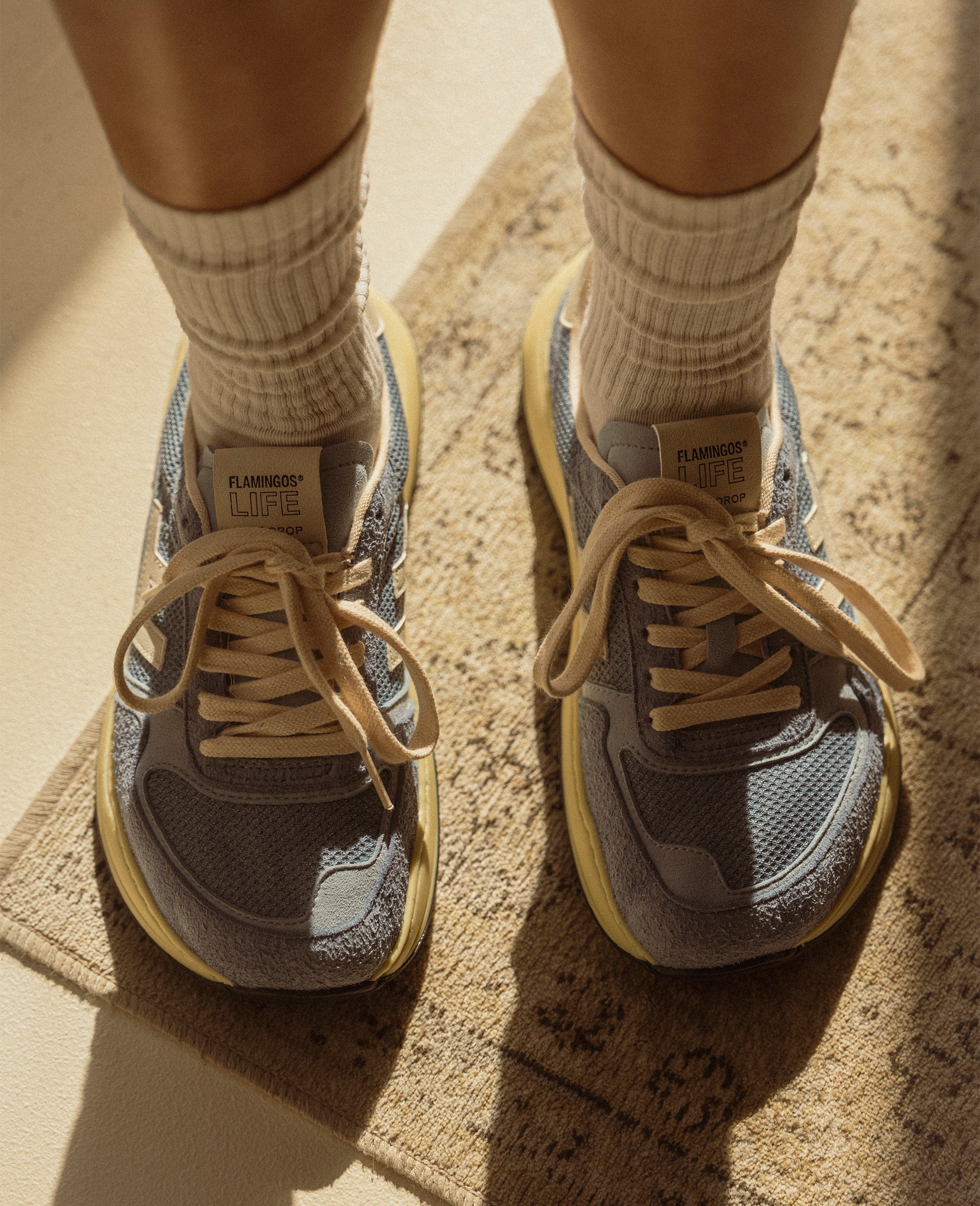flamingos-life-zero-drop-sky-vanilla-vegane-barfu-sneaker image 7
