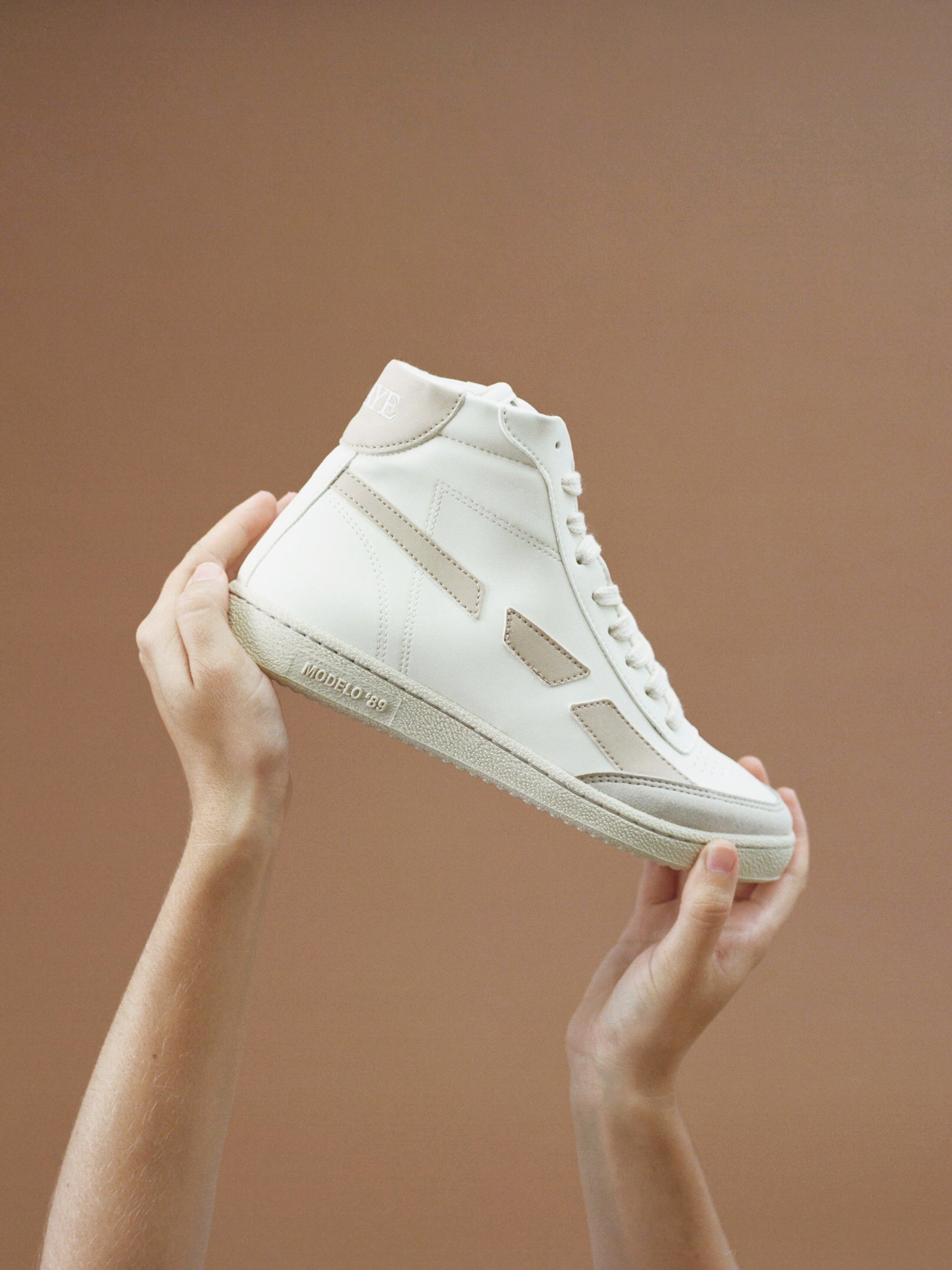 saye-m89-high-sneaker-almond-vegan image 8